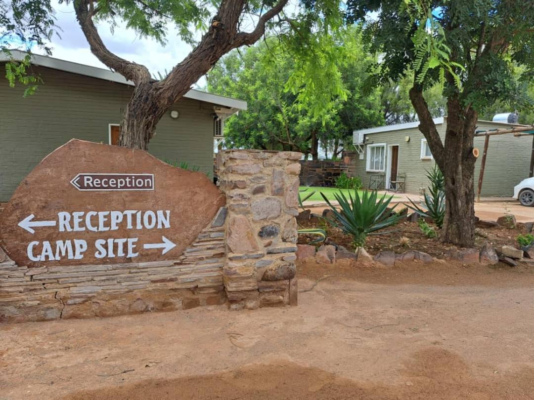 Koha Guesthouse Mariental Exterior photo